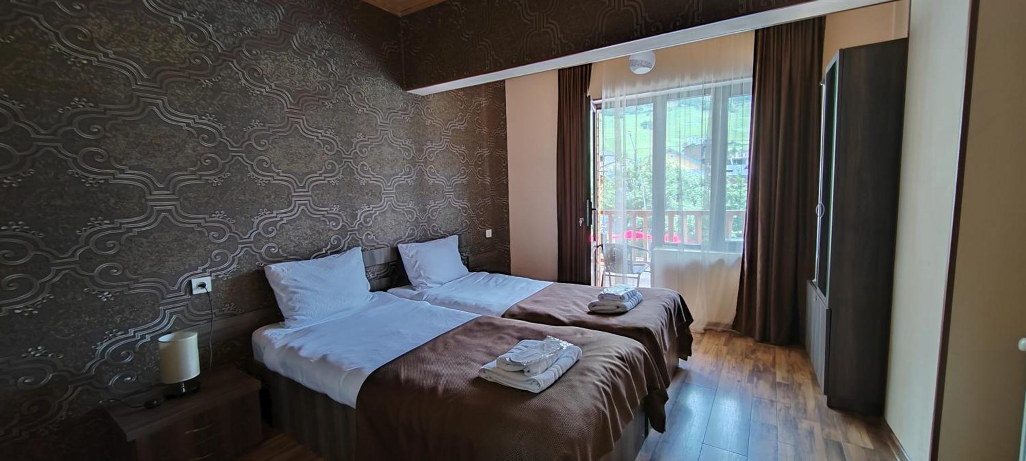 Hotel Svanseti Mestia Eksteriør billede